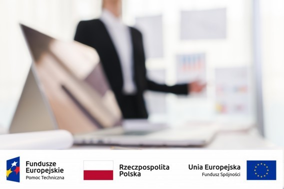 Grafika dotycząca kursu e-senior.