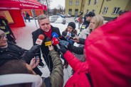 Pokaz siemianowickich strażaków przyciągnął pierwszych sześćdziesięciu wolontariuszy, uczniów…