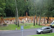 Ostatnie prace na nowo powstającym placu zabaw na Pszczelniku (3)