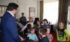 Słuchacze  Uniwersytetu Najmłodszych zwiedzali ratusz