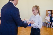 Nagrodzeni przez prezydenta miasta uczniowie siemianowickich szkół.
