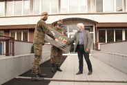 Pieniądze ze zbiórki organizowanej przez fundację GROT przekazano dzisiaj przedstawicielowi…