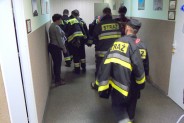 Wspólne ćwiczenia pracowników Ośrodka Interwencji Kryzysowej i siemianowickich strażaków.