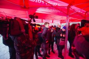 Pokaz siemianowickich strażaków przyciągnął pierwszych sześćdziesięciu wolontariuszy, uczniów…