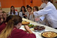 Zajęcia edukacyjne pt.: „Alternatywny deser” i „Zamień fast-food na fit-food”, w których…