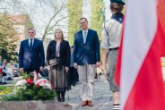 Zastępca prezydenta Marta Suchanek-Bijak, przewodniczący RM Adam Cebula i sekretarz miasta Adam…