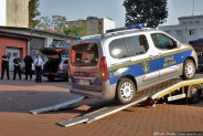 Nowy samochód straży miejskiej na lawecie