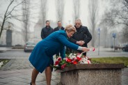 Przedstawiciele władz miasta złożyli kwiaty na Grobie Nieznanego Żołnierza