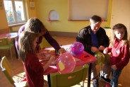 Zajęcia z cyklu "Profesor Wnuczek" w SP 13