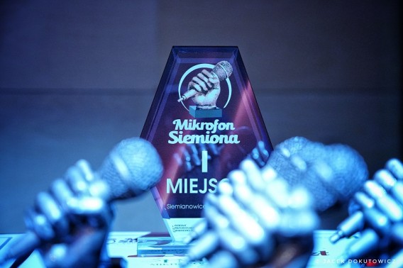 widok na statuetkę za I miejsce w Konkursie