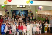 Występ dzieciaków z Przedszkola nr 20 z okazji Dnia Babci i Dziadka, połączone z Jasełkami.