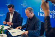 Podpisanie listu intencyjnego gwarantującego współpracę pomiędzy Siemianowicami Śląskimi, Szkołą…