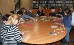 Upłynął kolejny rok z bibliotecznymi warsztatami rękodzieła…