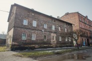 Kamienica przy ulicy Śmiłowskiego 12 przed remontem.