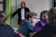 Wykład Łukasza Lamży na temat najnowszych technologii, testów i badań robotów humanoidalnych