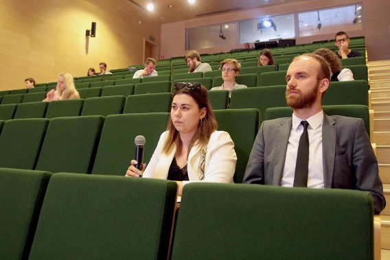 Małgorzata Klimczok, radna Młodzieżowej Rady Sejmiku Województwa Śląskiego i radny Marcin Janota.
