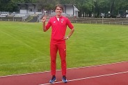 Kajetan Duszyński na bieżni siemianowickiego stadionu MOSiR "Pszczelnik"