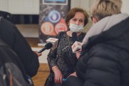 Przedstawicielka Wydziału Edukacji UM udzielająca wywiad.