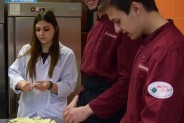 Zajęcia edukacyjne pt.: „Alternatywny deser” i „Zamień fast-food na fit-food”, w których…