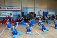 Tańcząca grupa