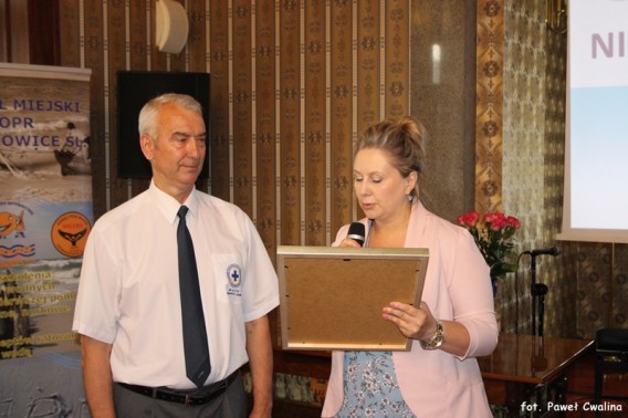 Wręczenie dyplomu dla WOPR