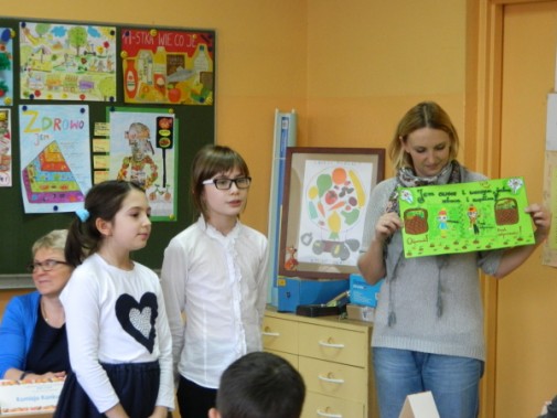 Uczestnicy konkursu "Wiem, co jem"