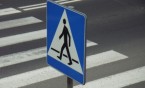 Potrącona na zebrze kobieta z wózkiem