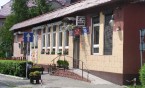 „Herdzina przy ciastku i lampce wina”