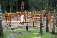 Ostatnie prace na nowo powstającym placu zabaw na Pszczelniku (1)