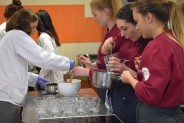 Zajęcia edukacyjne pt.: „Alternatywny deser” i „Zamień fast-food na fit-food”, w których…