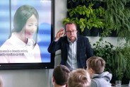 Wykład Łukasza Lamży na temat najnowszych technologii, testów i badań robotów humanoidalnych