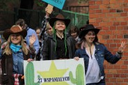 Roześmiana młodzież