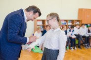 Nagrodzeni przez prezydenta miasta uczniowie siemianowickich szkół.
