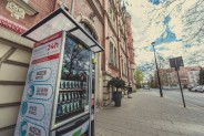 Maseczkomat na siemianowickim Rynku Miejskim.