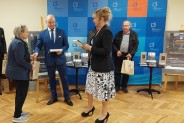 Gratukacje dla jednego z autorów