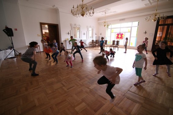 Zajęcia taneczne w Zameczku