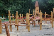 Ostatnie prace na nowo powstającym placu zabaw na Pszczelniku (10)