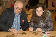 Podliczanie zebranych pieniędzy podczas 24 Finału WOŚP w Szkole Podstawowej nr 13 w…