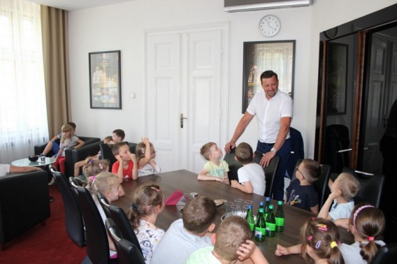 Przedszkolaki u prezydenta.