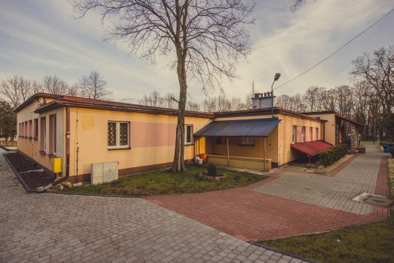 Budynek Młodzieżowego Domu Kultury  im. dr. H. Jordana przed termomodernizacją.