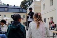 Hrabia Hugo von Donnersmarck czyta dzieciom pasjonujące opowieści z historii Siemianowic