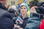 Pokaz siemianowickich strażaków przyciągnął pierwszych sześćdziesięciu wolontariuszy, uczniów…