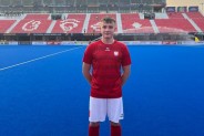 Zawodnik na boisku podczas Mistrzostw Świata U21 w hokeju na trawie