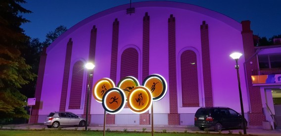 Budynek Miejskiego Ośrodka Sportu i Rekreacji "Pszczelnik" przeszedł gruntowną termomodernizację …