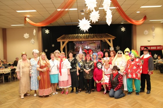 Bal przebierańców w Klubie Seniora "Pogodna Jesień"