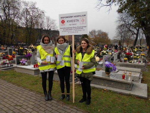 Wolontariusze podczas kwesty