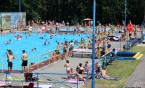 Jak upały to na basen w Parku Pszczelnik