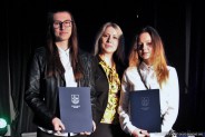 Stypendia przyznane uzdolnionym, siemianowickim uczniom za rok szkolny 2018/19.
