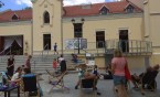 Śniadanie ze sztuką w tle