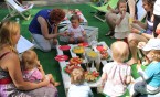 Plażowanie i czytanie...czyli letnia czytelnia Biblioteki!